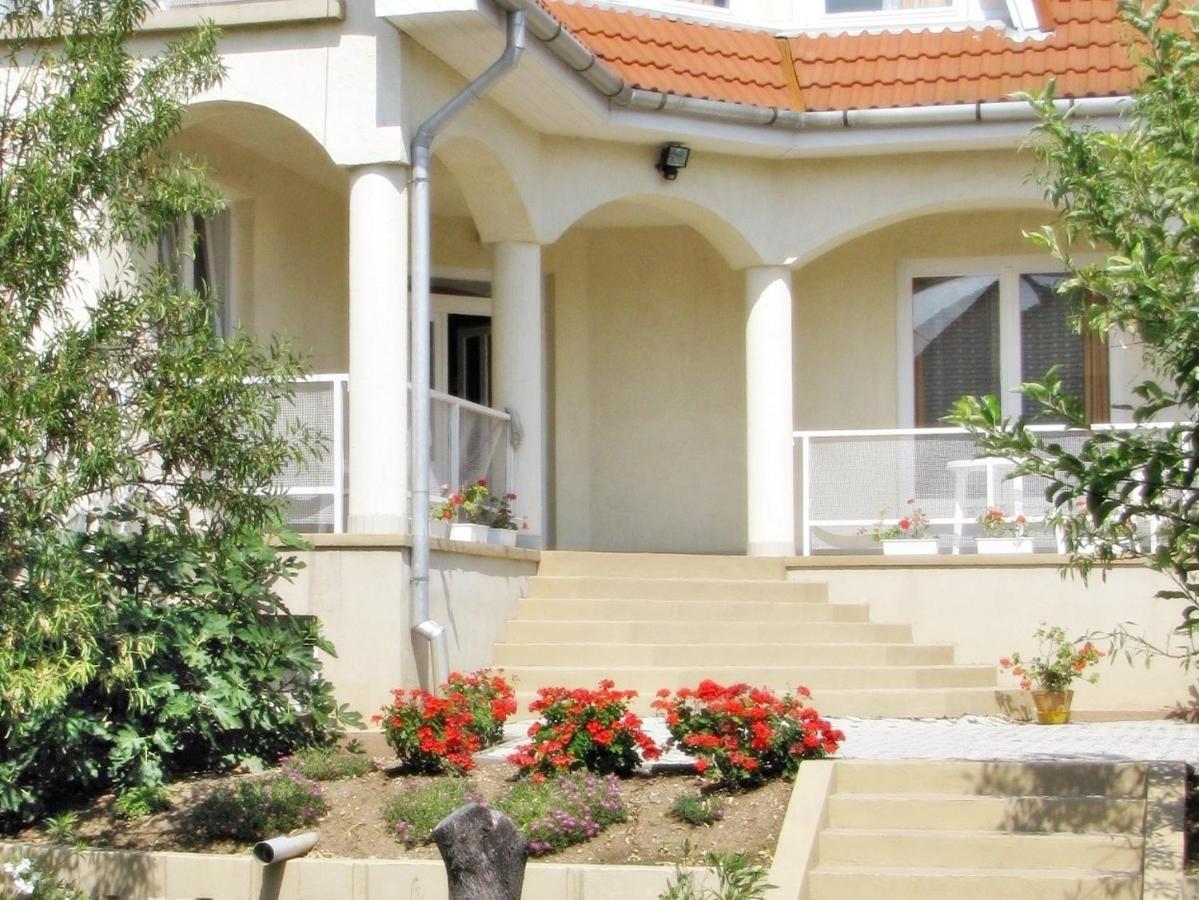 Apartment Liptak Vendeghaz *